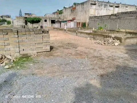 Parcelle à Vendre PK10 dans Akpakpa
