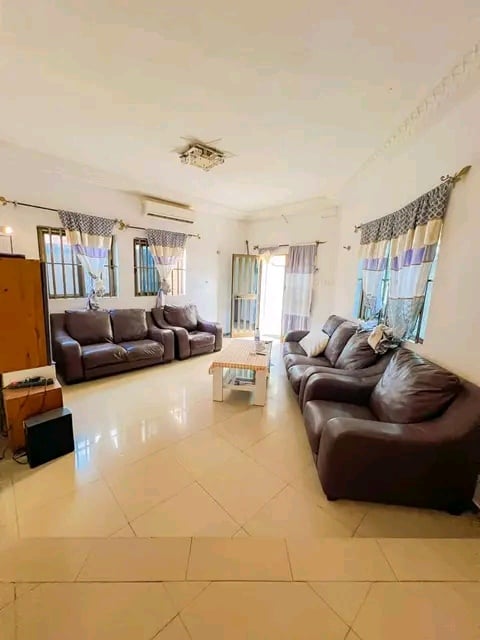 Villa à coté du privilège calavi