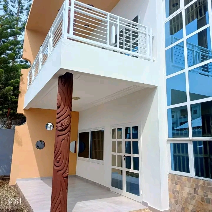 Luxe Villa à vendre à Cotonou Agla