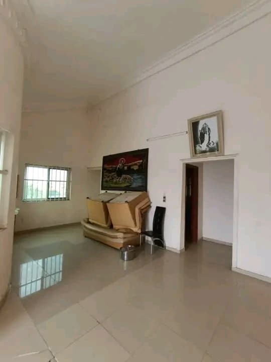 Bureaux Immeuble à louer Fidjrosse